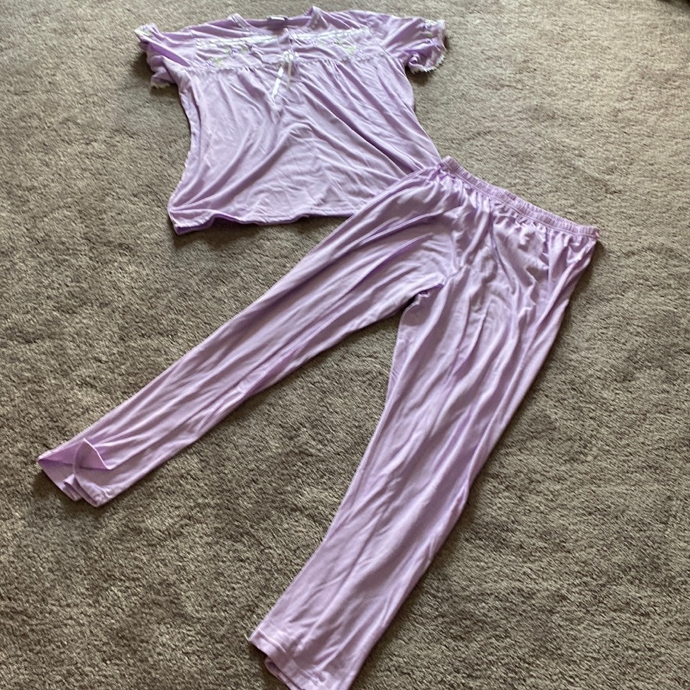 CW Classics Lavender Cottagecore Pajama Set Floral Embroidered SIZE L